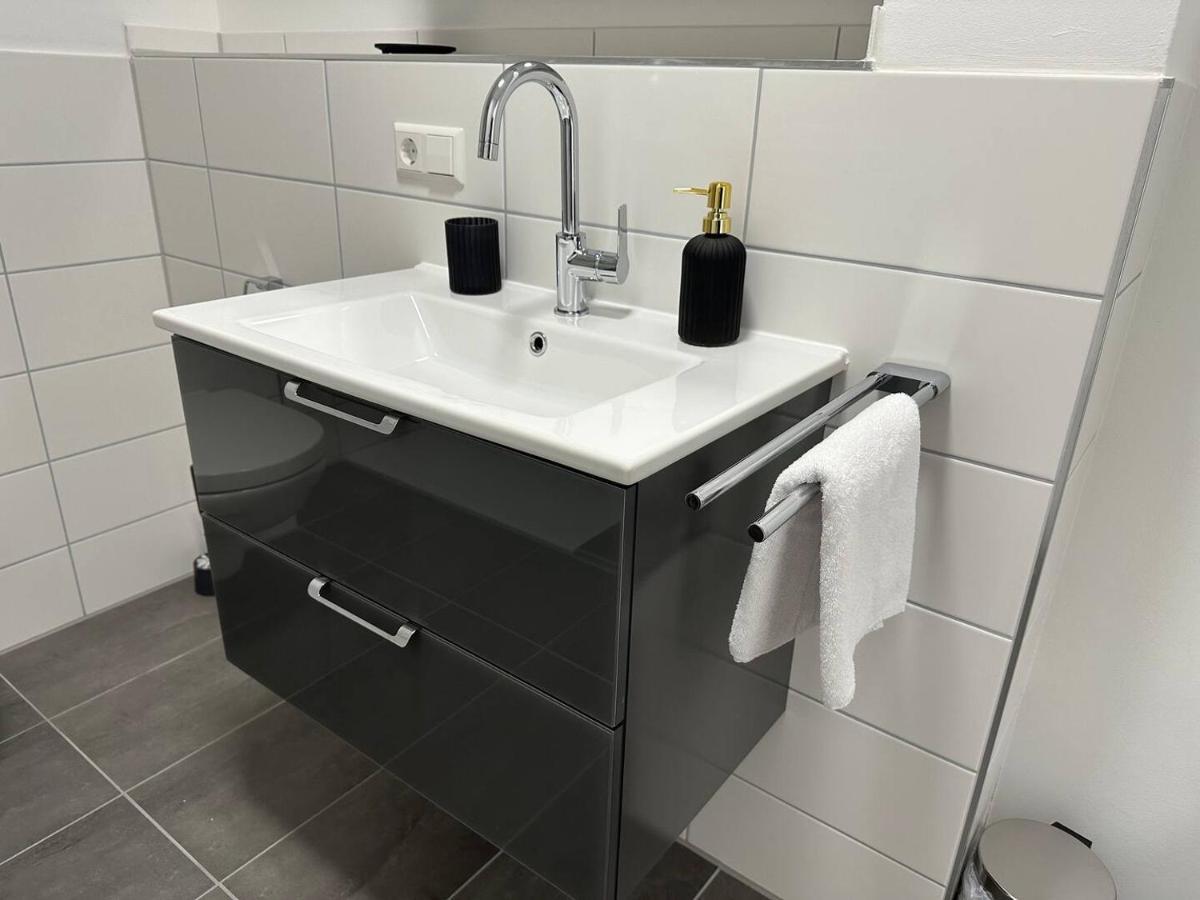 Suite4Me - Balkon I Kueche I Waschmaschine I Mainz-Kostheim Wiesbaden Kültér fotó